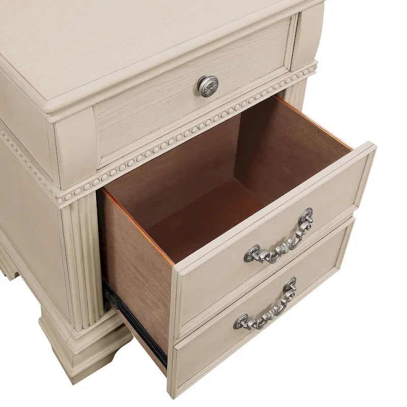 Stroh Traditional Wood 2-Drawer Nightstand with USB Charger